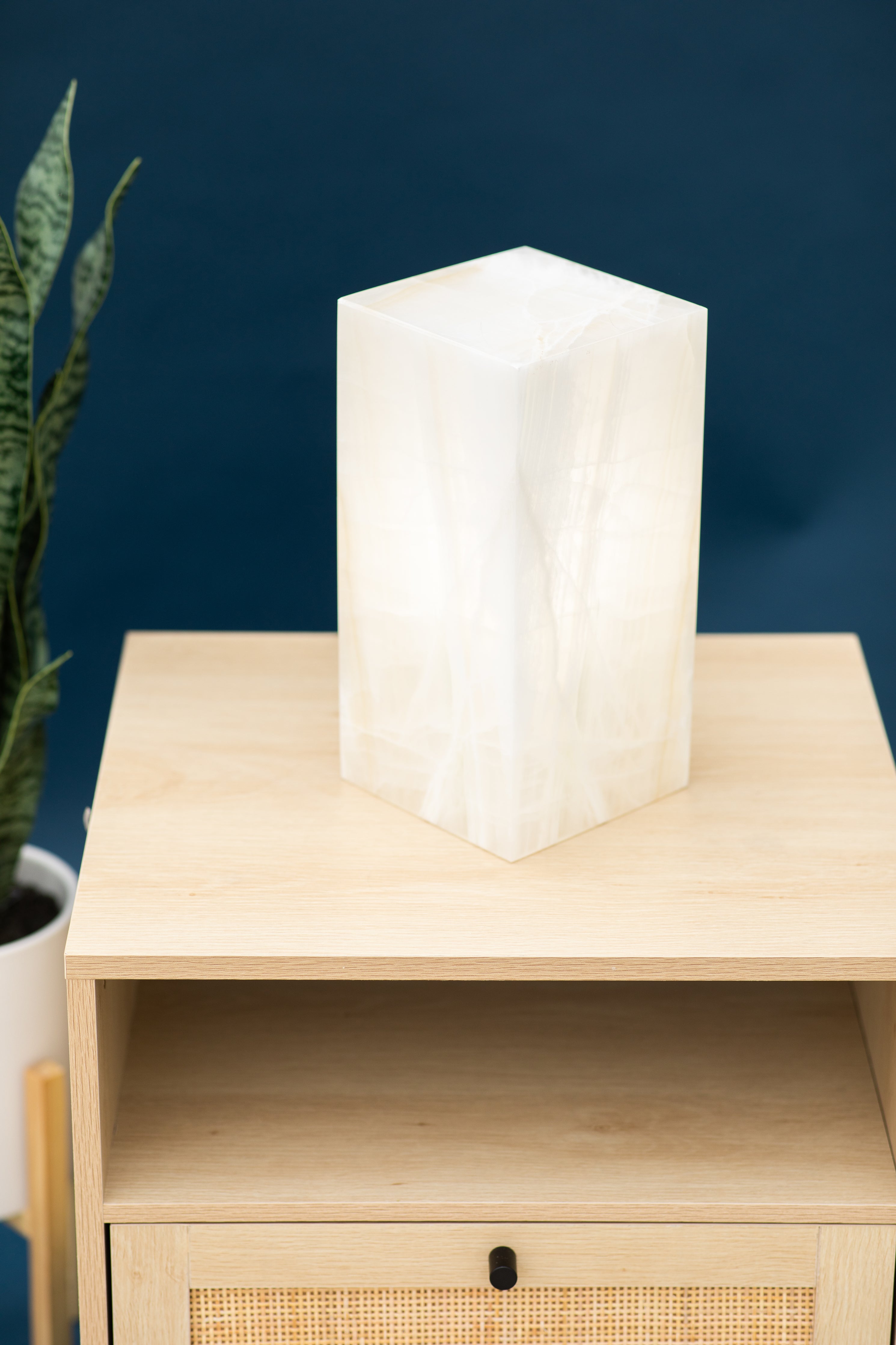 Textured White - Onyx Table Lamp