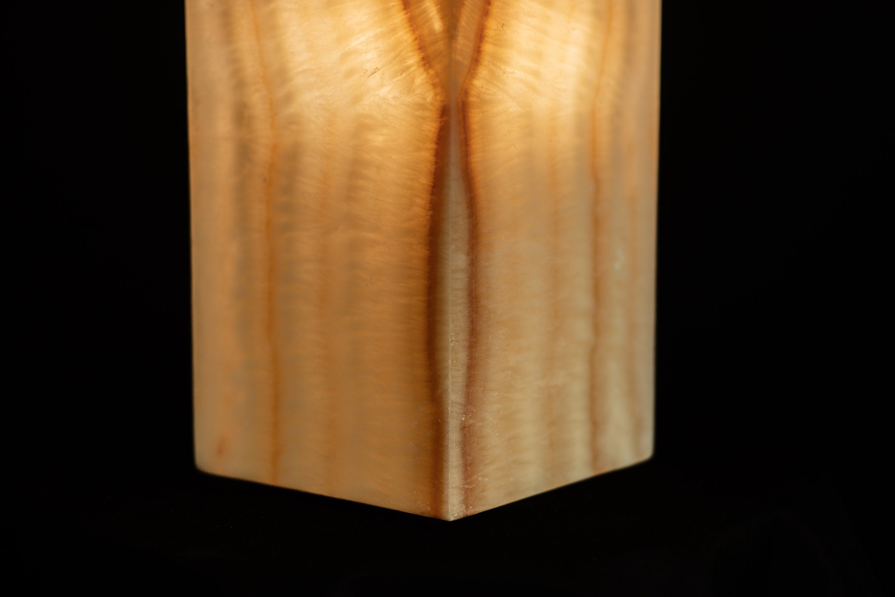 Vertical Brown and Tan Custom Onyx Lamp