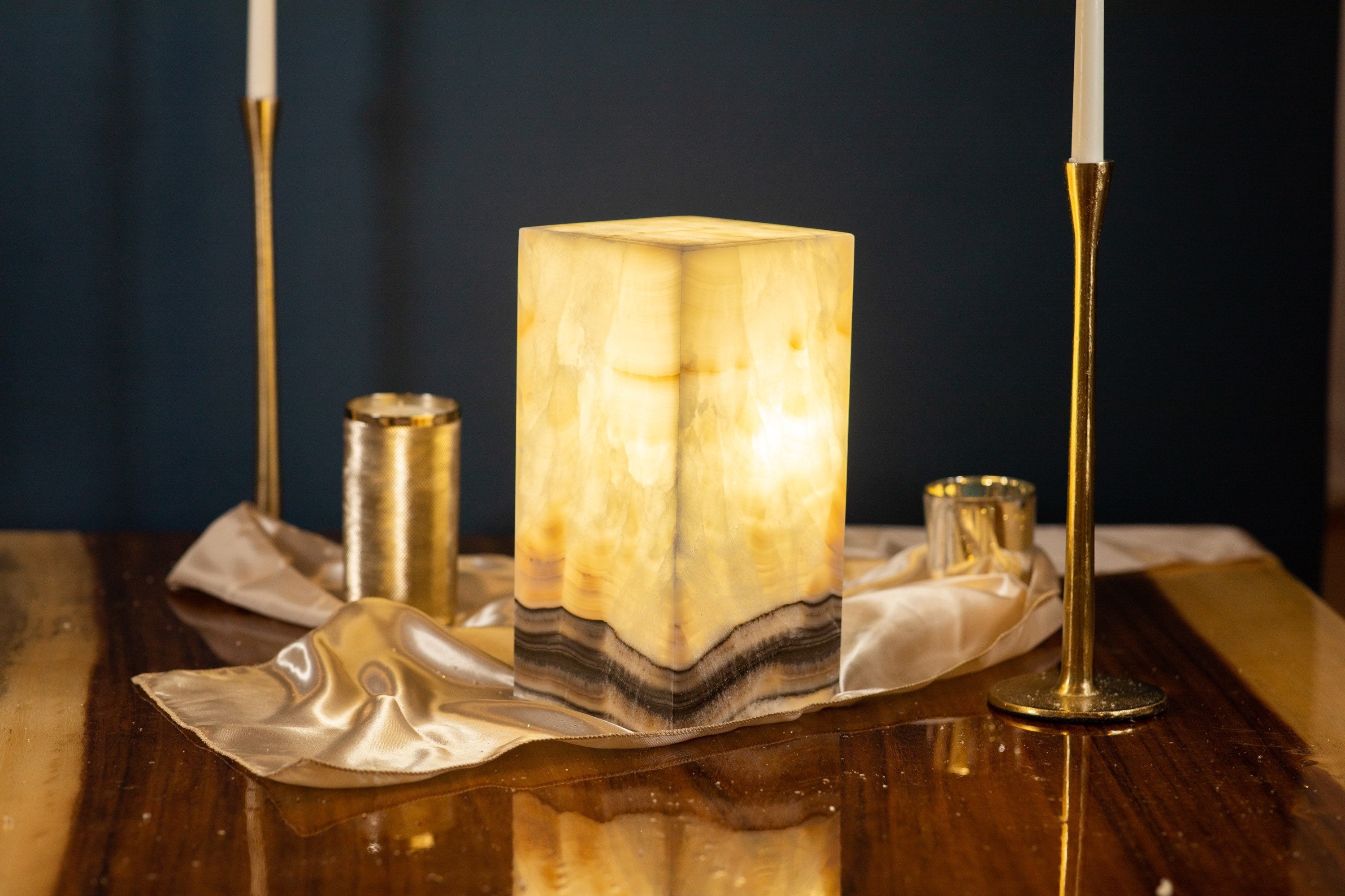 Golden Stripe - Cream & Gold Onyx Lamp