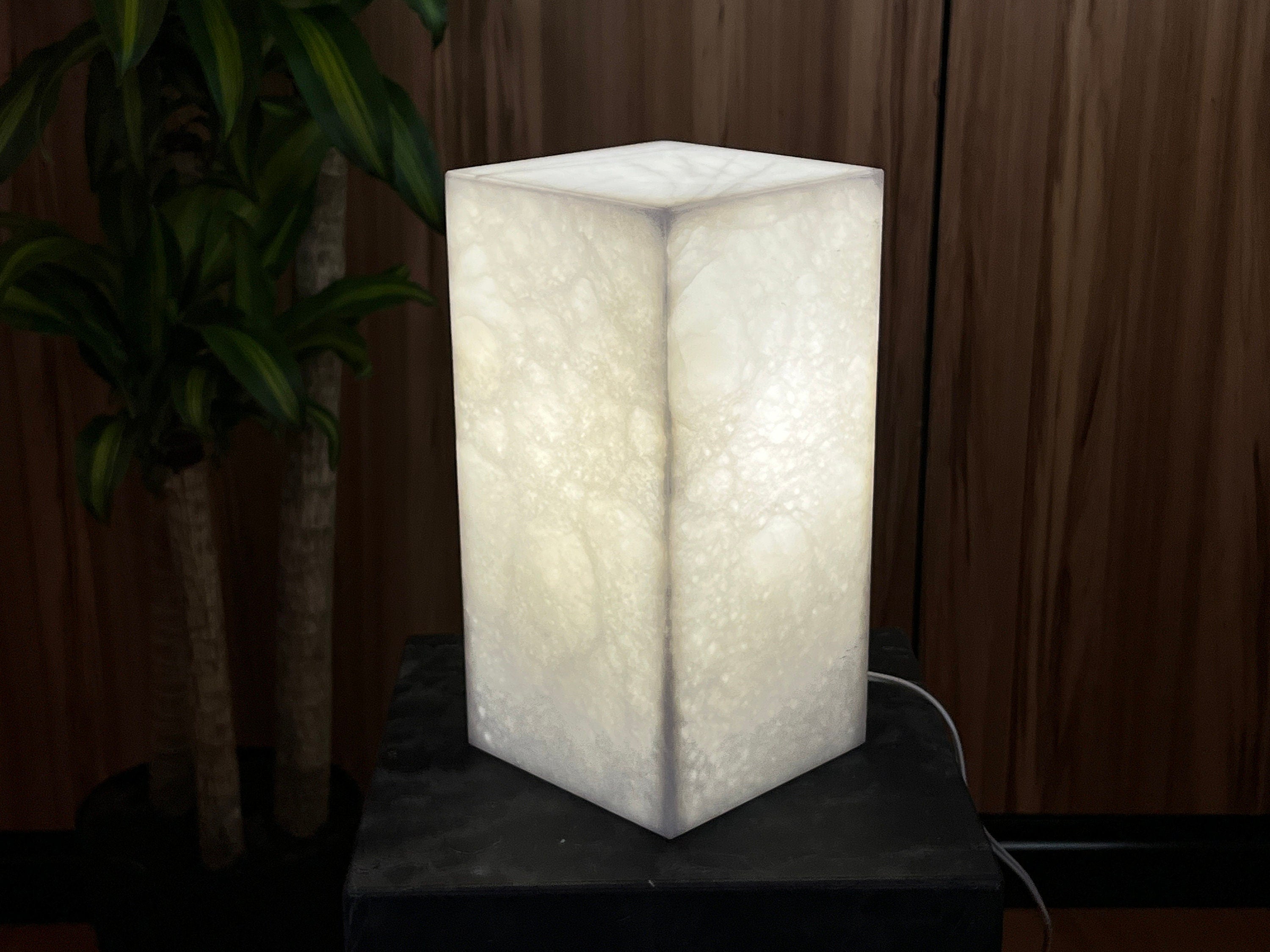 Cloudy White Onyx Lamp - Bedside Lamp, Nightlight, Modern Lighting