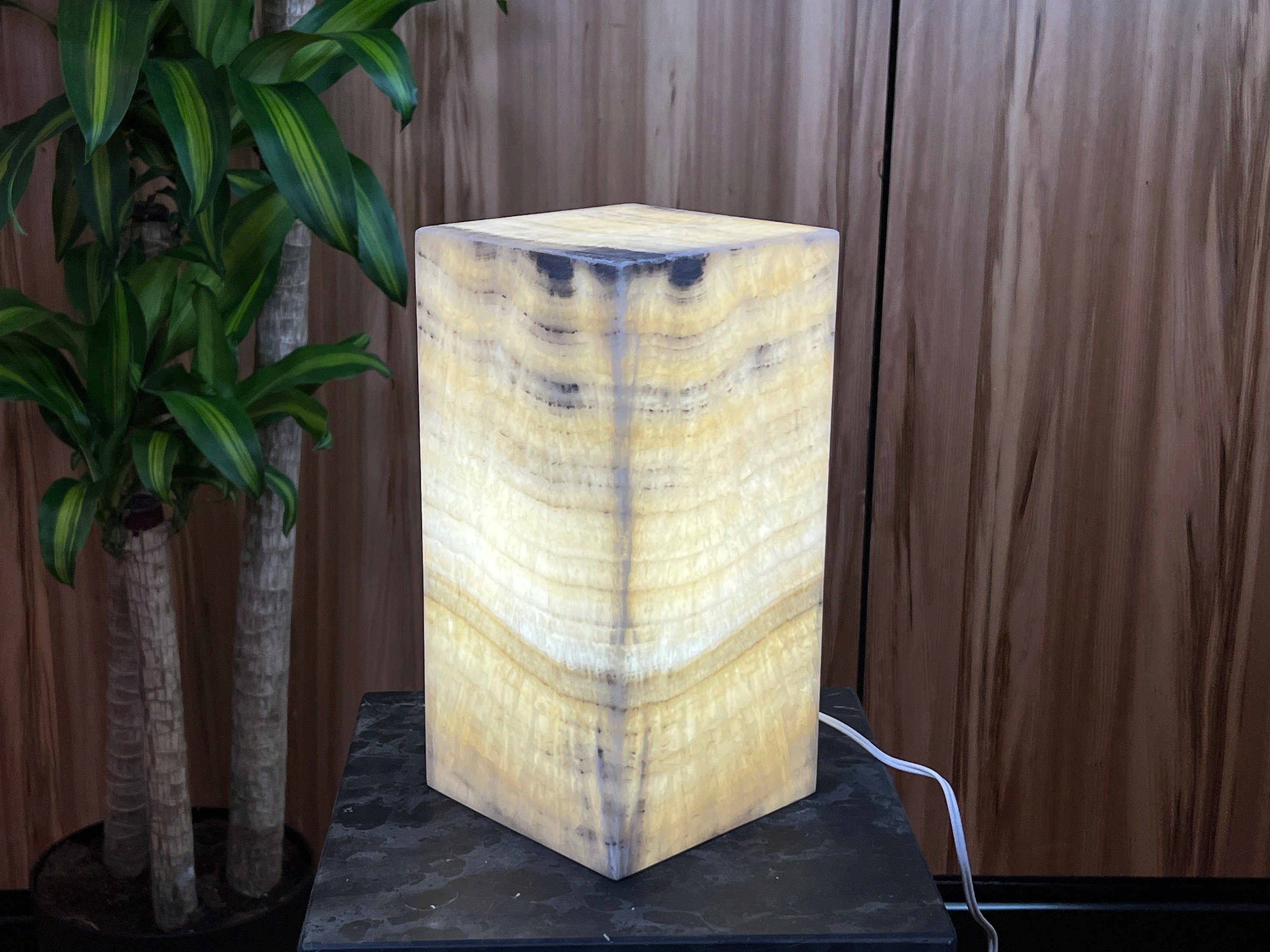 Gold Horizontal Banded Onyx Lamp - Bedside Lamp, Nightlight, Modern Lighting